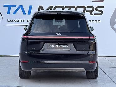 li one: Lixiang L9: 2025 г., 1.5 л, Автомат, Гибрид, Кроссовер — 4