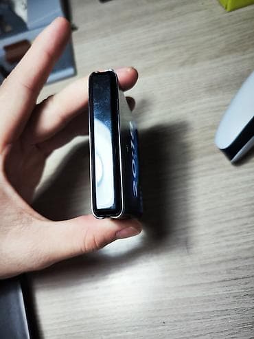 iphone 16 e: Motorola Razr 50 Ultra, Б/у, 256 ГБ, цвет - Черный, 2 SIM — 4