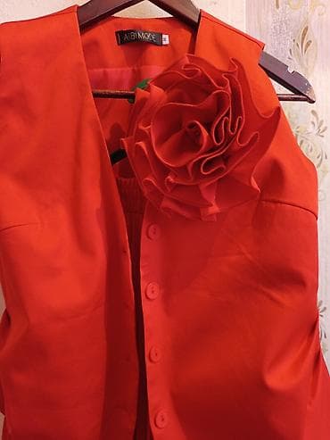 костюмы в аренду бишкек: Костюм с юбкой, Модель юбки: Плиссе, Миди, Жилет, Корея, M — 1