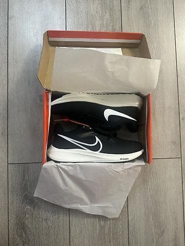 Мужские кроссовки, 43, Nike, Новый, цвет - Черный, Самовывоз, Платная доставка