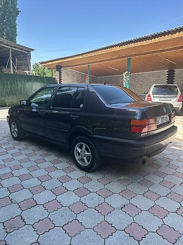 roewe ei6: Volkswagen Vento: 1992 г., 1.8 л, Механика, Бензин, Седан — 4