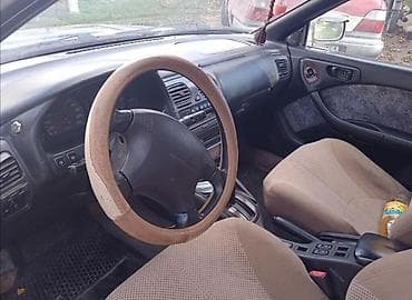 sprinter maxi: Subaru Legacy: 1995 г., 2 л, Автомат, Бензин, Универсал — 4