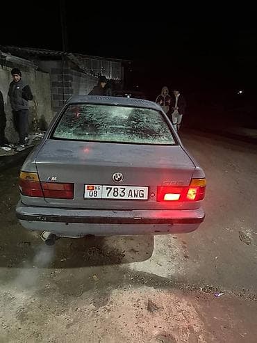 BMW 525: 1991 г., 2 л, Кол менен иштөөчү, Бензин, Седан — 2