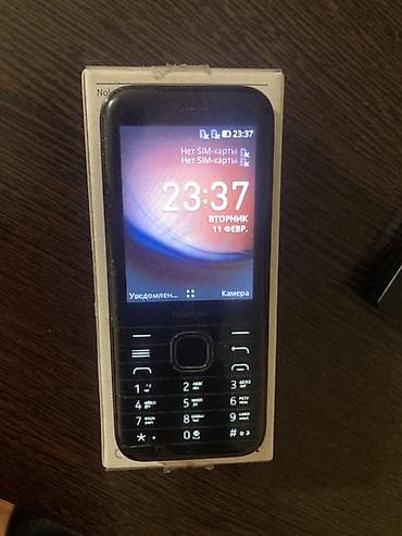 iphone iphone: Nokia 8000 4G, Б/у, 2 ГБ, цвет - Черный, 2 SIM — 3