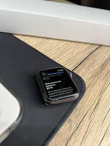 iphone xr 256: Apple Watch 6 series 44mm АКБ 82% полный комплект + 2 ремешка — 3