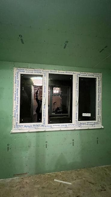 Услуги по строительству и ремонту: Остекление и отделка балконов/лоджий “под ключ”. Что выполняем: - — 4