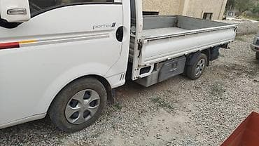 грузово: Hyundai Porter: 2020 г., 2.5 л, Автомат, Дизель — 7