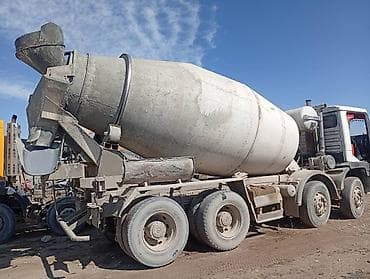 бетонный каркас: Бетономешалка, MAN, 1990 г., 9 м3 — 4