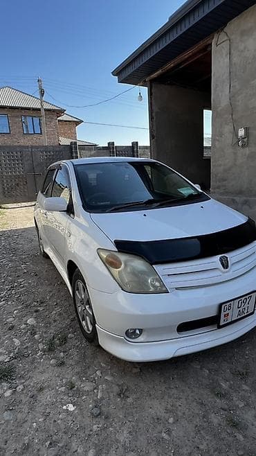 Унаа: Toyota Ist: 2004 г., 1.3 л, Автомат, Бензин, Хетчбек — 1