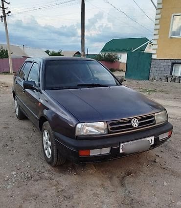 куплю вента: Volkswagen Vento: 1995 г., 1.8 л, Механика, Бензин, Седан — 1