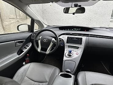 гайки тойота: Toyota Prius: 2014 г., 1.8 л, Автомат, Гибрид, Хэтчбэк — 5
