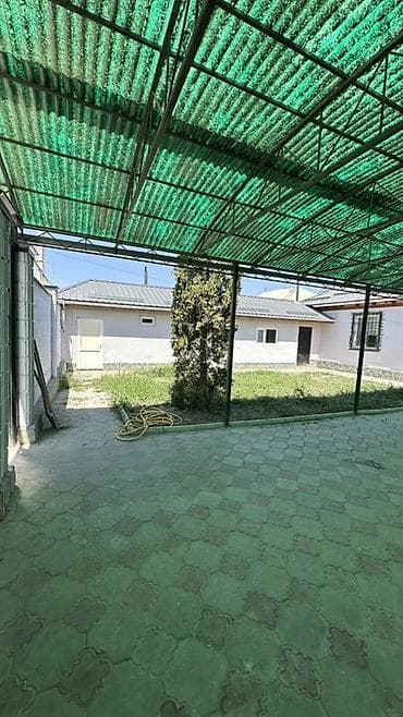 дом на продажу: Дом с двором и навесом - Отдельно стоящий одноэтажный жилой дом с — 2