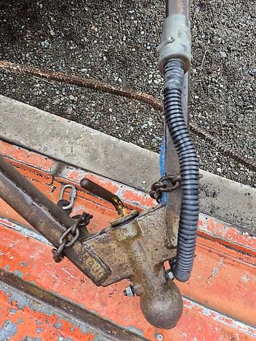 жилье на колесах: Заводской жеңил прицеп сатылат. Документти бар,тенти бар,нарашкасы — 3