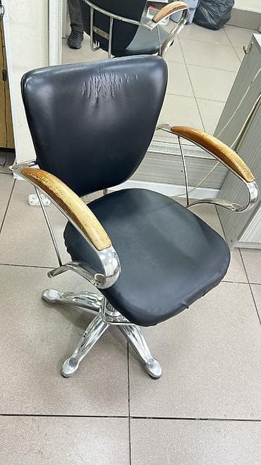 парикмахерское зеркало: Продаю Б/У Парикмахерское оборудование для салона: Только самовывоз ! — 4