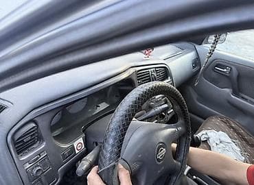 terrano 2: Nissan Primera: 2001 г., 2 л, Механика, Бензин, Универсал — 4
