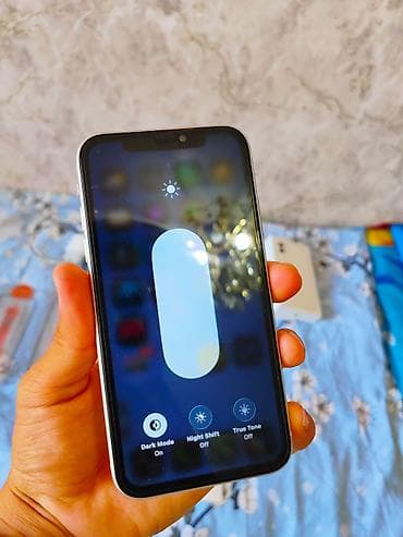 айфон 7 с: IPhone 11, Б/у, 128 ГБ, Белый, Коробка, 73 % — 10