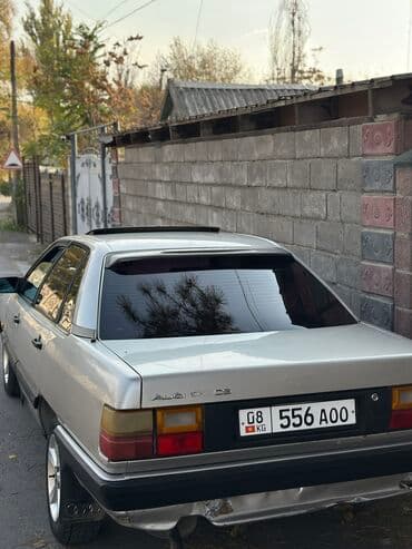 Audi 100: 1987 г., 2.2 л, Механика, Бензин