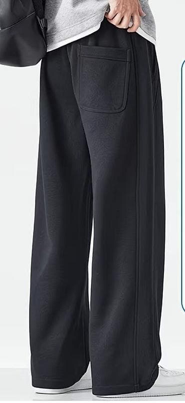 свободные брюки: Спортивные брюки свободного прямого кроя. Черные. Размер — 5