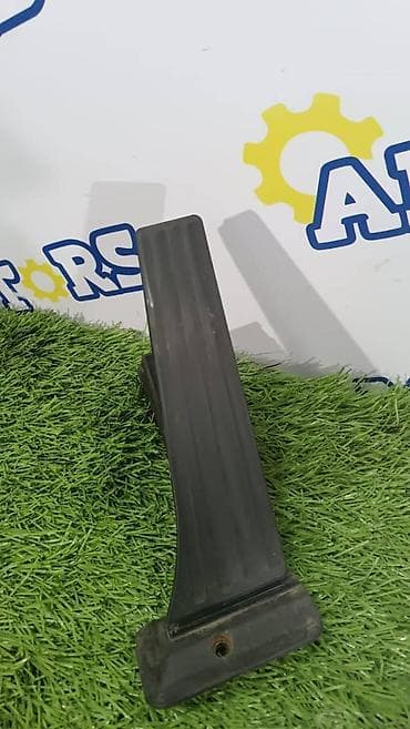 BMW X6 E71, педаль газа