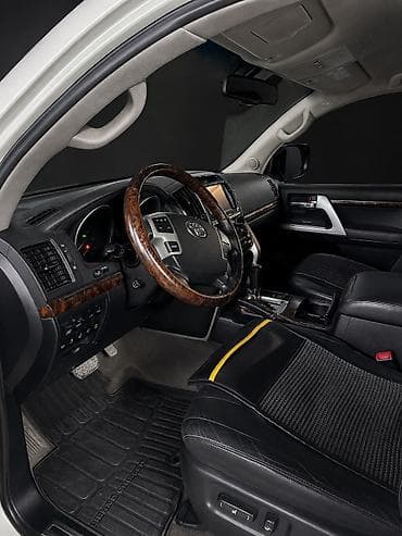 6: Toyota Land Cruiser: 2013 г., 4.6 л, Автомат, Бензин, Внедорожник — 3