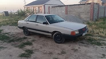 Унаа сатуу: Audi 100: 1987 г., 1.8 л, Кол менен иштөөчү, Бензин, Седан — 4