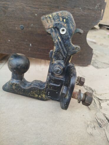 ступицы на прицеп: Фаркоп Для грузовых авто Mercedes-Benz, Б/у, Самовывоз — 2