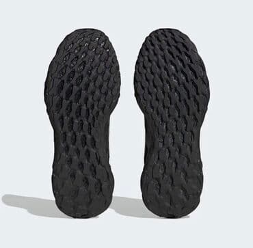 adidas boost: ADIDAS. КРОССОВКИ ДЛЯ ПОВСЕДНЕВНОЙ НОСКИ. Будь готов ко всему, что — 3