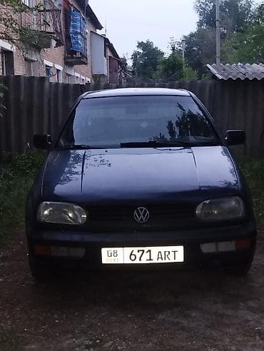 Volkswagen Golf: 1993 г., 1.4 л, Механика, Хэтчбэк