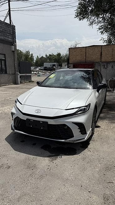 byd e9: Toyota Camry: 2026 г., 2 л, Вариатор, Гибрид, Седан — 2