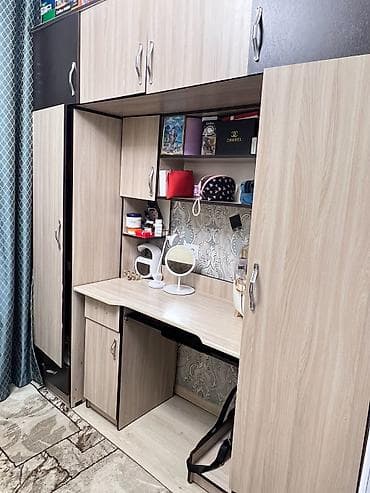 двухъярусные кровати с матрасом: Двухъярусная кровать из светлого дерева с вертикальной лестницей — 2