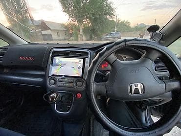 1: Honda Stream: 2002 г., 1.7 л, Автомат, Бензин, Минивэн — 6