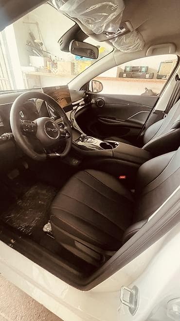 куплю не рабочий авто: BYD E2: 2025 г., 0.1 л, Вариатор, Электромобиль, Хэтчбэк — 9