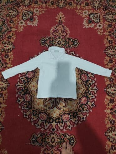 продаю связи с переездом: Рубашка, цвет - Белый, Б/у — 4