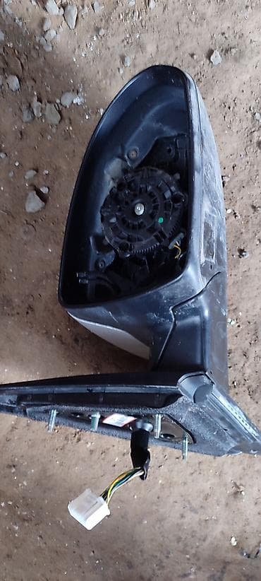 Автохимия: Боковое правое Зеркало Kia Б/у, Оригинал — 1