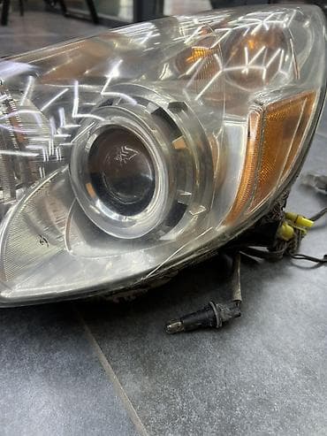 фара субару: Комплект передних фар Subaru 2010 г., Б/у, Оригинал — 3