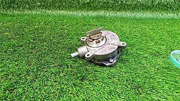 Вакумныи насос усилителя тормозов Е60 7 545 384 Год 2006 В отличном