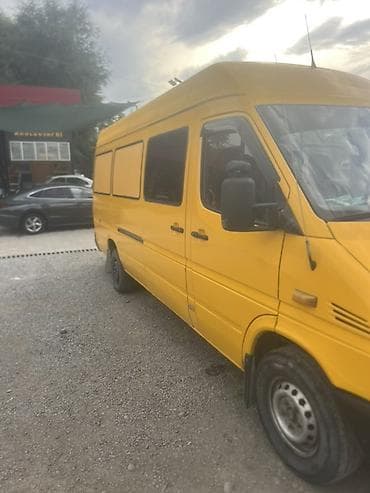 на спринтер титан: Mercedes-Benz Sprinter (длинная база, высокий крыша), желтый фургон — 2