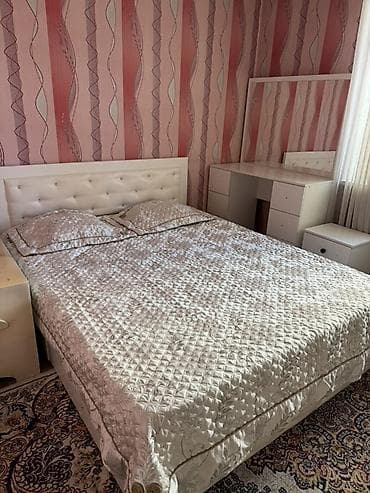 Мебельные гарнитуры: Спальный гарнитур, Б/у, Двуспальная кровать, Самовывоз, цвет - Белый — 1