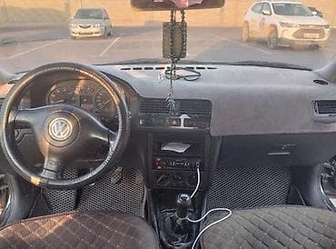 6: Volkswagen Bora: 2001 г., 1.6 л, Механика, Бензин, Седан — 7