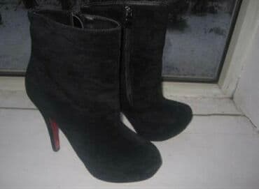 фирменная обувь из италии: Обувь дёшево 39 размер 1) Деми ботиночки лакированные, состояние — 4