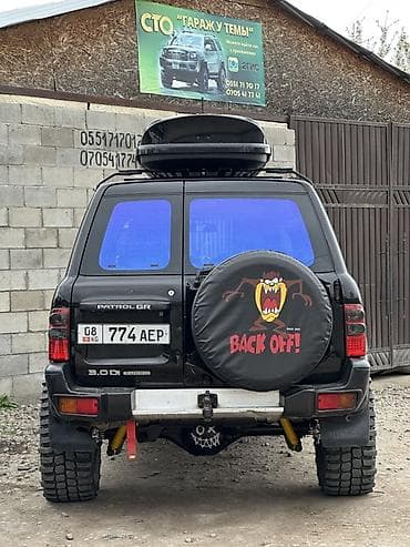 глушитель выхлопных: Nissan Patrol: 2000 г., 3.2 л, Механика, Дизель, Внедорожник — 2