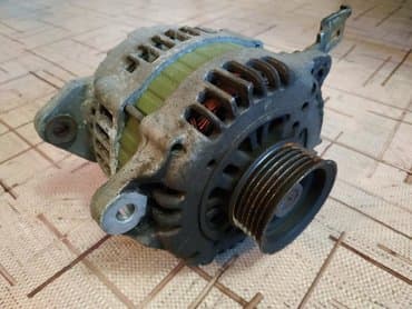 Генератор Nissan 2000 г., Б/у, Оригинал, Япония