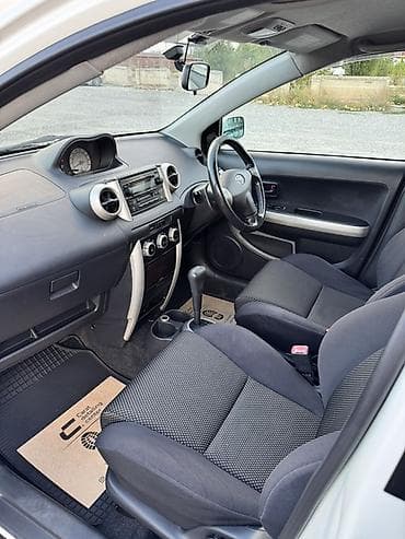 Toyota Ist: 2003 г., 1.5 л, Автомат, Бензин, Седан — 7