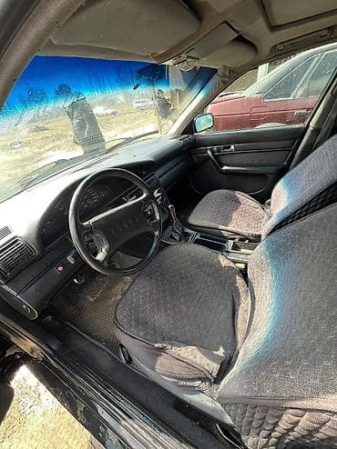 Audi: Audi 100: 1993 г., 2 л — 3