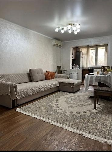 3 комнаты, 58 м², 104 серия, 4 этаж, Старый ремонт