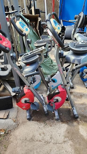 Велотренажёр Корея б/у. все работает. регулируемая скорость
