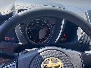 scion машина: Scion xD: 2010 г., Бензин, Хэтчбэк — 5