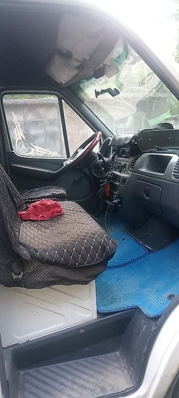 спритер сиденасы: Жеңил жүк ташуучу унаа, Mercedes-Benz, Стандарт, 3 т, Колдонулган — 9
