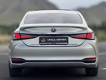 манипулятор цены: Lexus ES: 2018 г., 2.5 л, Вариатор, Гибрид, Седан — 5
