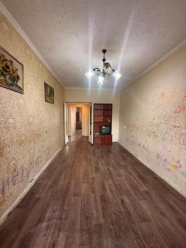 2 комнаты, 46 м², Золотой квадрат Индивидуалка, 5 этаж, Требуется ремонт at lalafo.kg 2 комнаты, 46 м², Золотой квадрат Индивидуалка, 5 этаж, Требуется ремонт